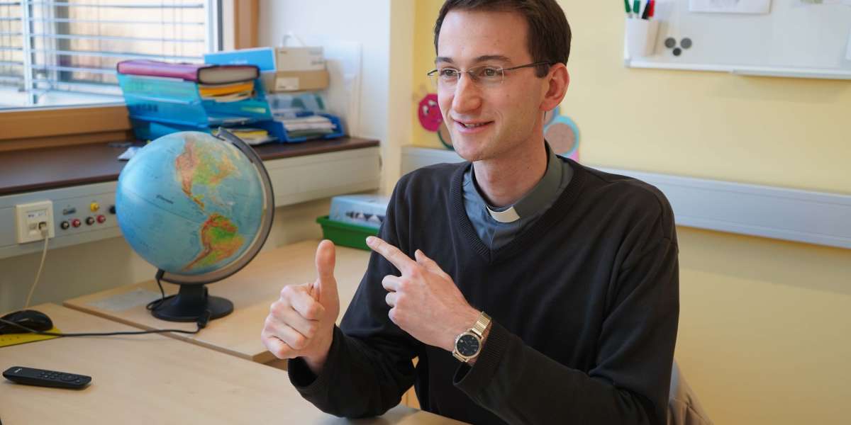 Diakon Kilian is presently working in the parish Feldkirch-Gisingen (Austria) and as a religion teacher in the local primary school.